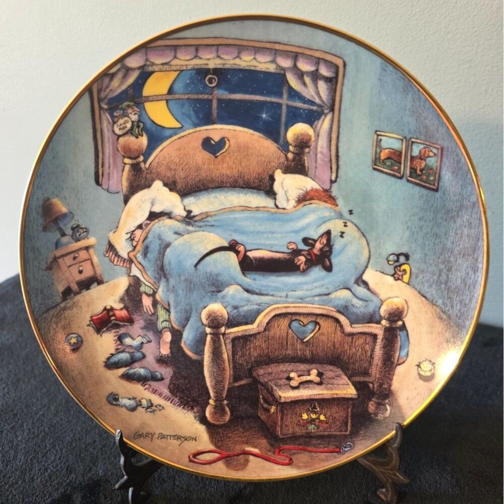 Danbury Mint "Bed Hog" Dachshund Limited Edition Porcelain Collector Plate A7407